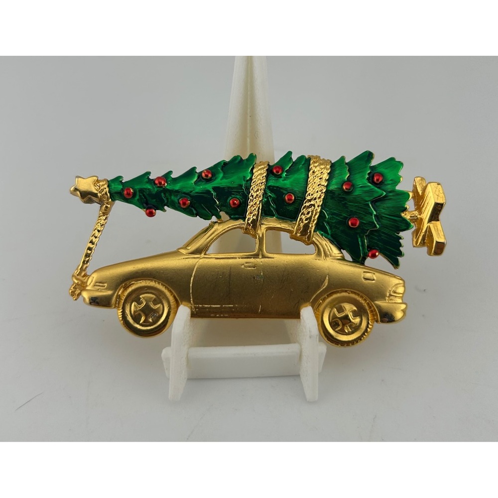 AJC Vintage Gold Tone Car‎ Christmas Tree Pin Brooch Holiday Festive Gift